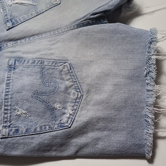 ADRIANO GOLDSCMIED Distressed Light Wash Ex-Boyfriend Denim Shorts Size 28 - Picture 13 of 16